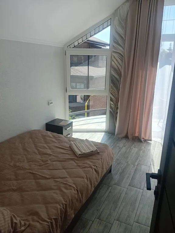 Уютный дом на берегу реки Трубеж