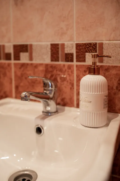 Уютная квартира в элитном районе с видом на озеро в парке имени Кирова