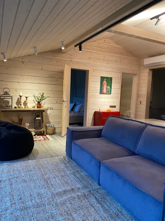 Дача в лесу с панорамными окнами