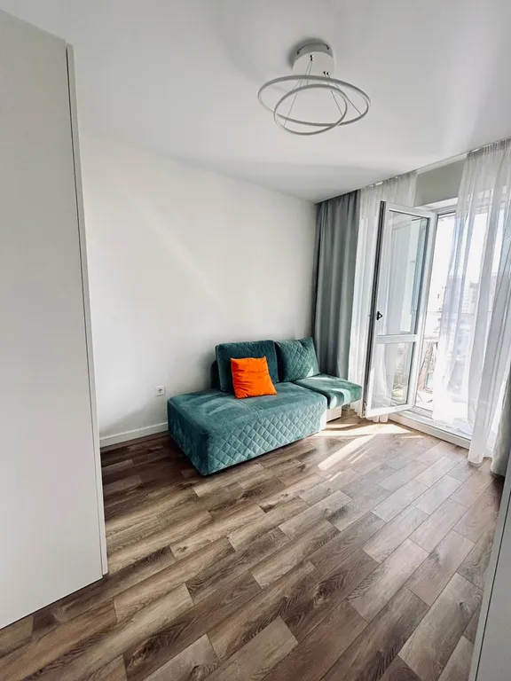 Шикарная двухкомнатная квартира с прекраснейшим видом из окна