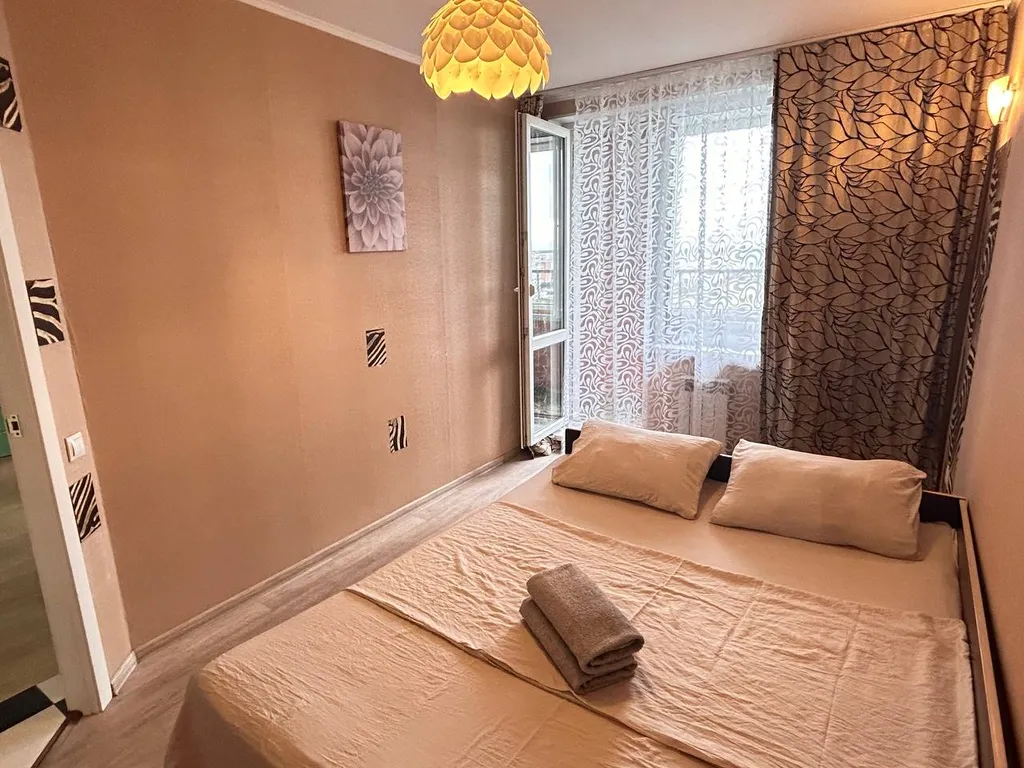 С видом на город, три раздельных спальных места