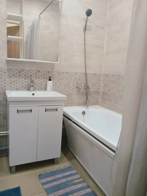 Придача, вату. Дамба, центр левого берега