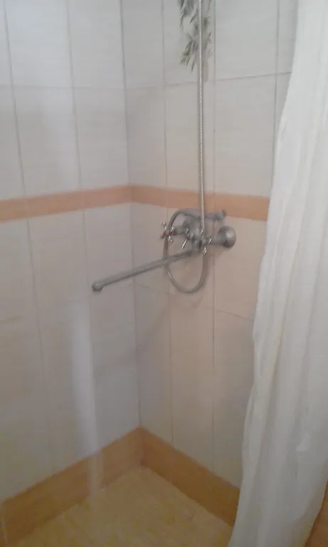 Квартира в доме во дворе частного сектора со всеми удобствами