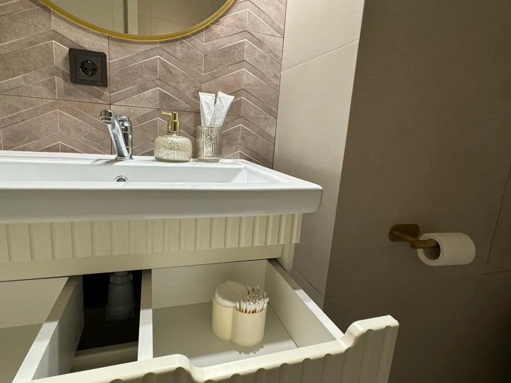 Новая дизайнерская квартира на берегу реки ЖК Белые росы