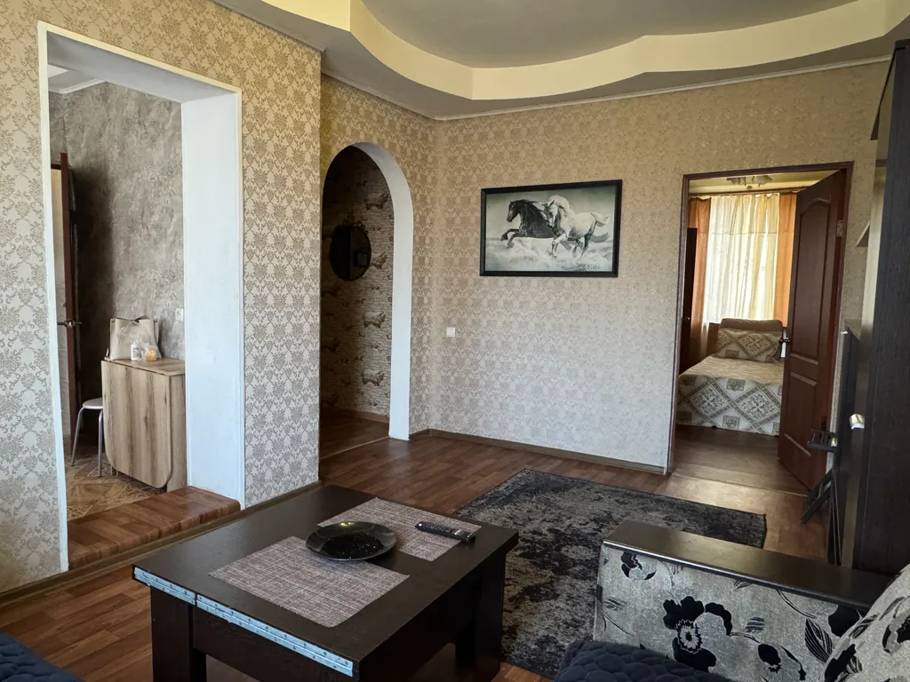 Чистая уютная трёхкомнатная квартира в самом центре города