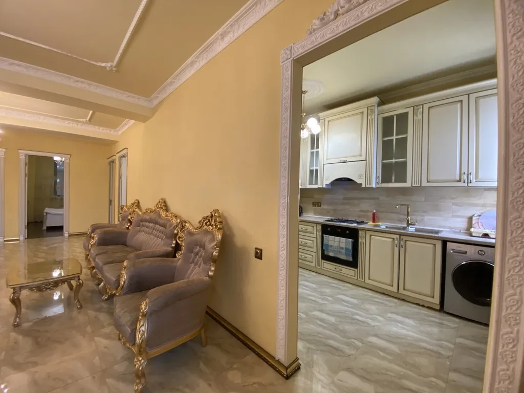 Luxury 5 bedroom property in the centre