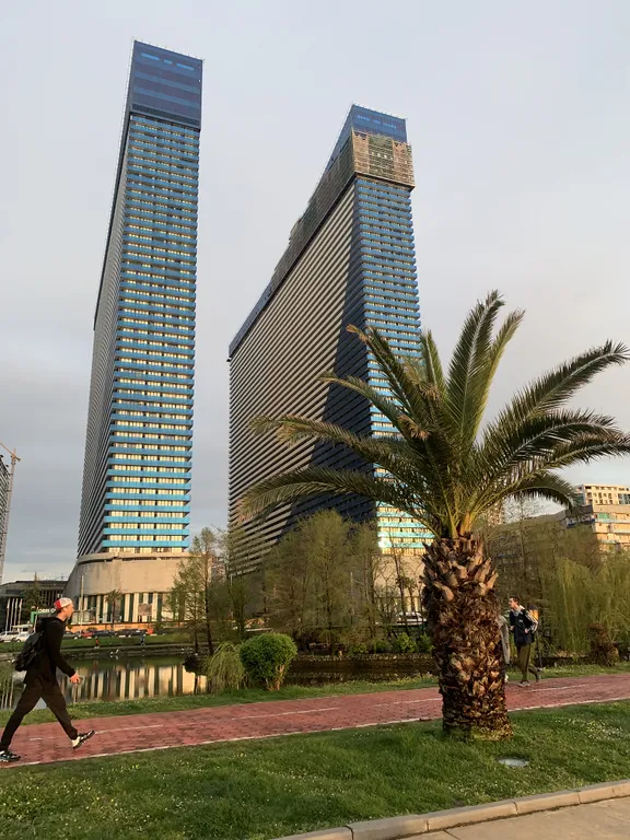 Квартира 2-х комнатные апартаменты в 50 метрах от моря — аренда посуточно в Батуми