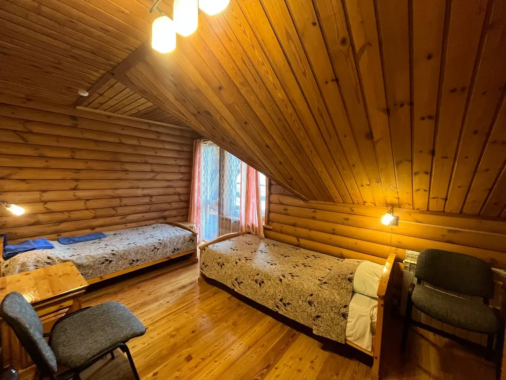 Уютный номер на 2 человека с раздельными кроватями и с завтраком