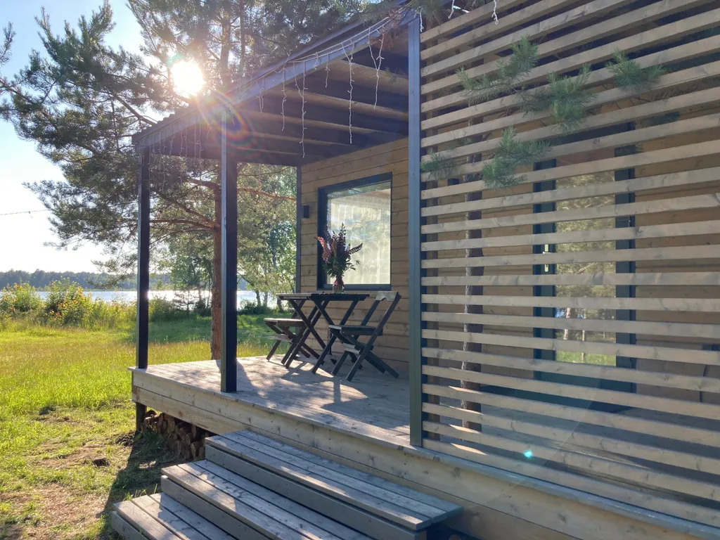 Коттедж Домик с видом на озеро — аренда посуточно в Сяпся