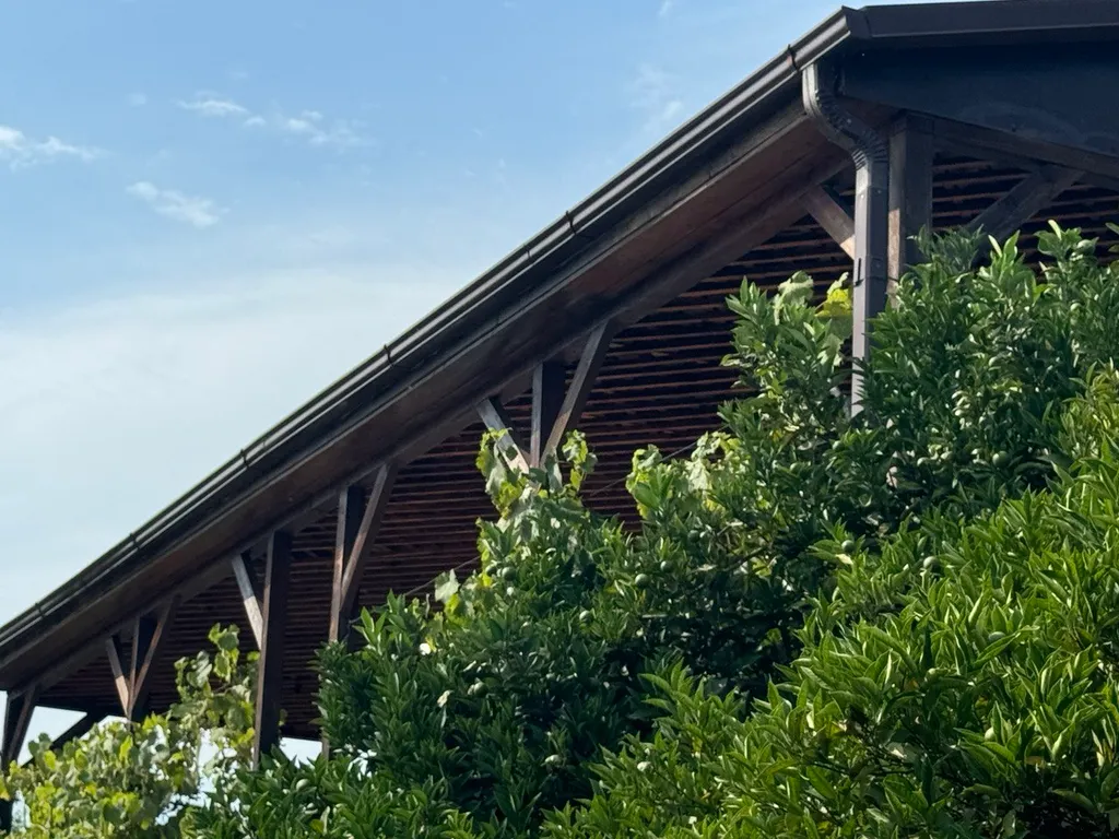 Уютный 2-х этажный коттедж в прекрасном саду