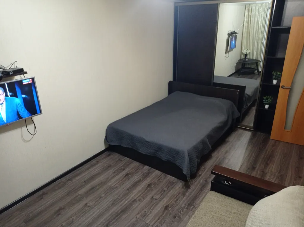 Квартира 1-комнатная Квартира — Шахты