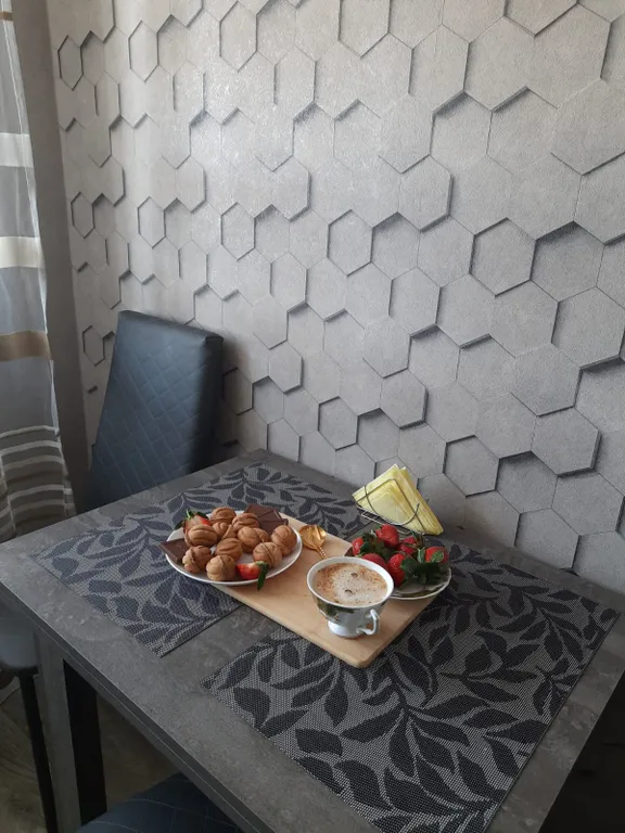 Комфортабельная квартира со свежим ремонтом рядом с метро