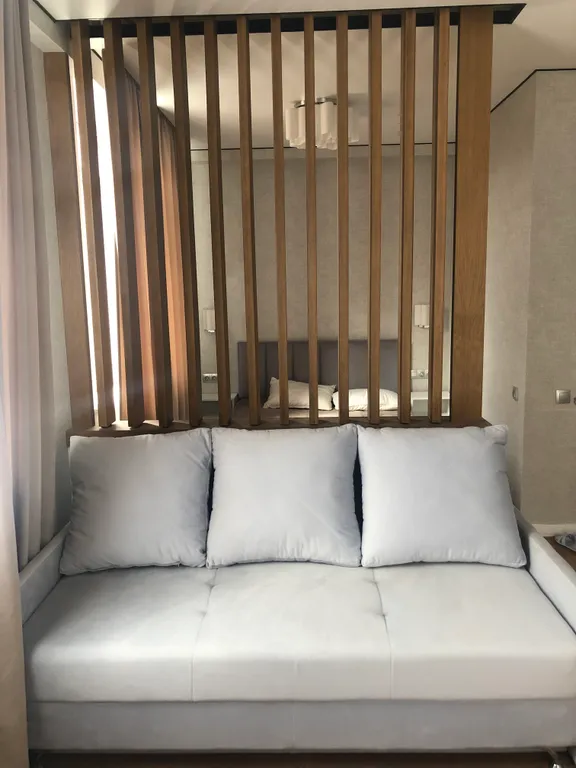 Апартамент-студия с кухней и балконом у моря