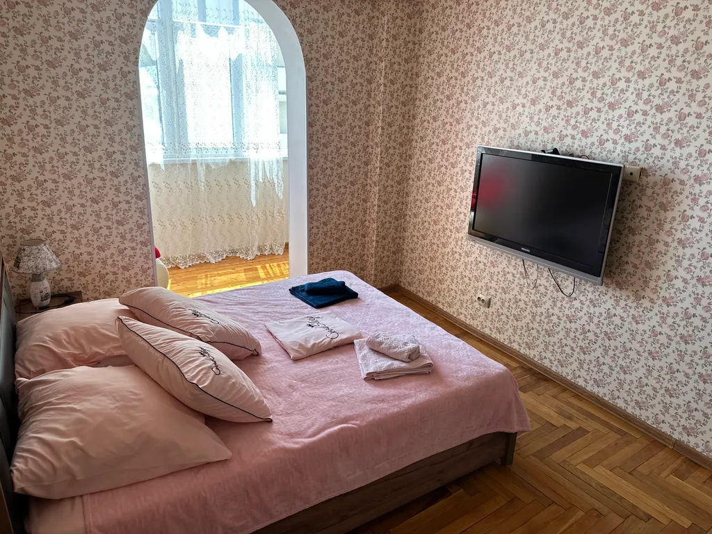 Квартира Квартира в 10-и минутах от моря с прекрасным видом с окна — Гагра