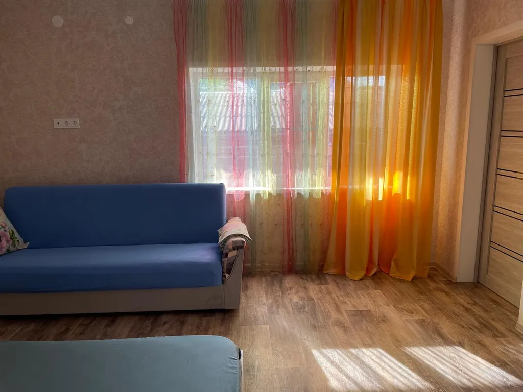 Двухэтажный дом на берегу Азовского моря