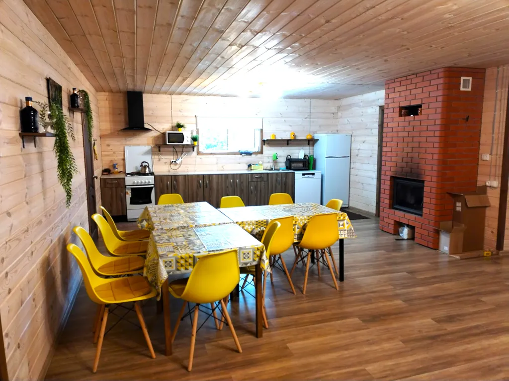 Коттедж Большой и уютный коттедж — Запорожское