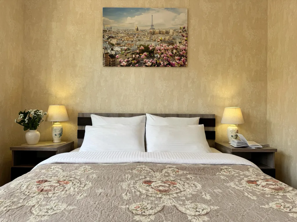 Квартира Солнечный номер для двоих с видом на цветочный дворик — аренда посуточно в Туапсе