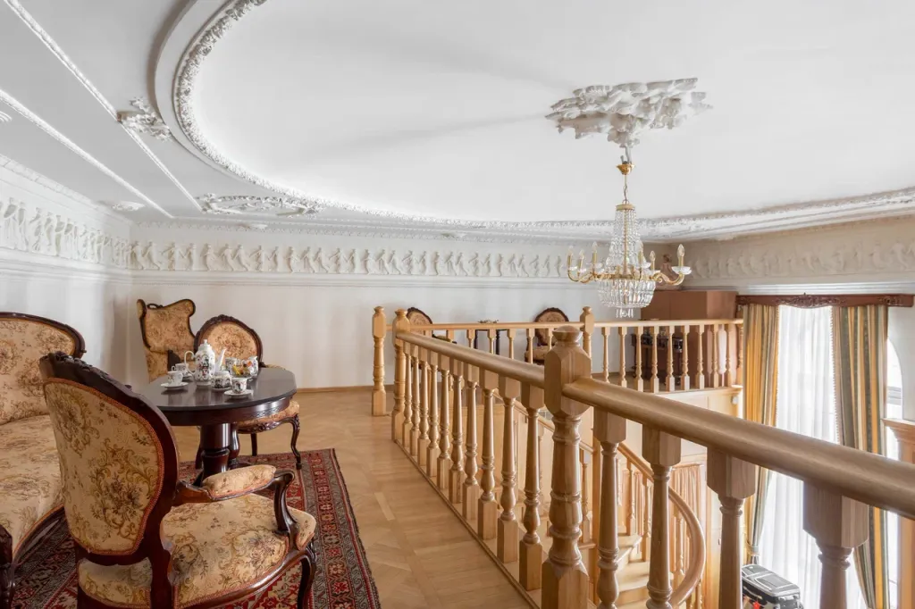 Квартира Парадная квартира у метро Чернышевская — Санкт-Петербург