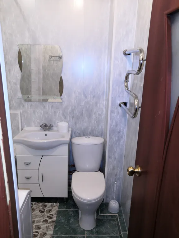 Однушка у склона