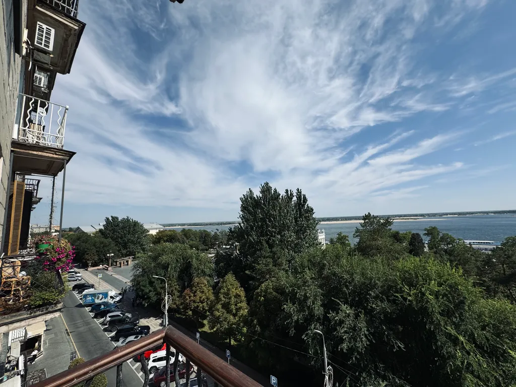 Квартира в центре с видом на Волгу