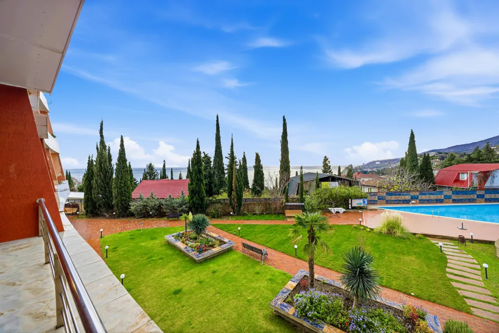 3-комнатная квартира с видом на море