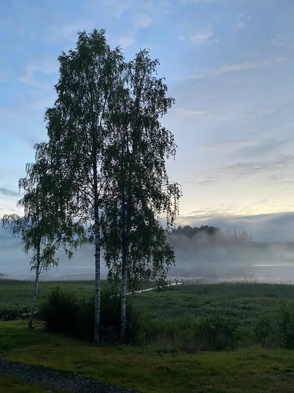 Дом с видом на озеро рядом с Ладожскими шхерами