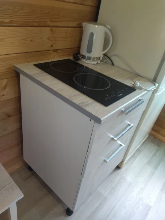 Уютный дом у озера