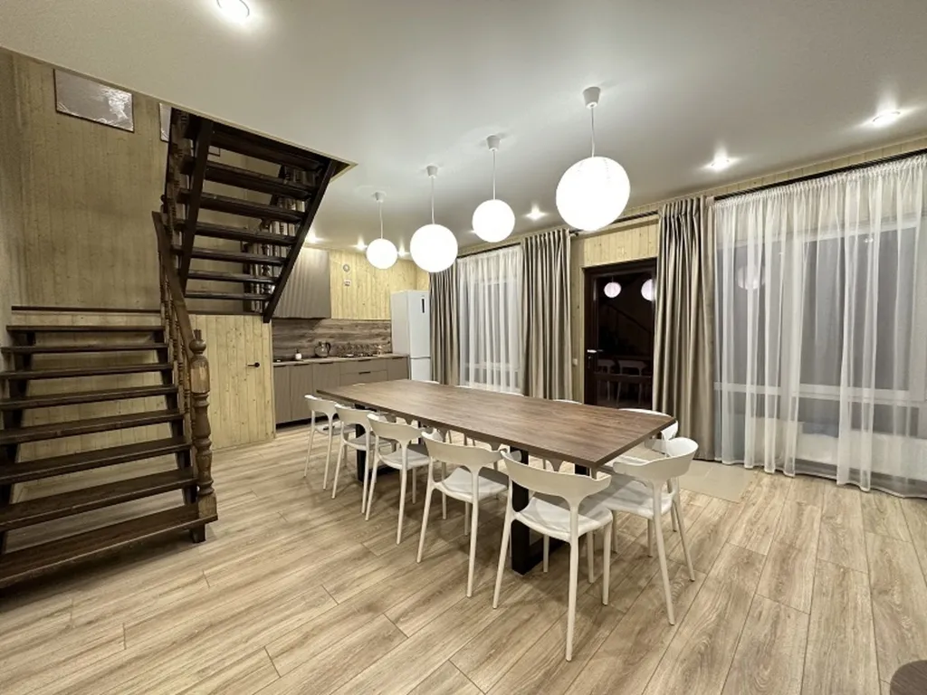 6-комнатный Дом