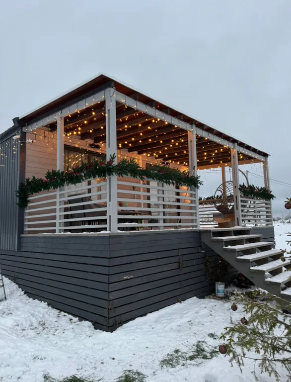 Уютный дом с верандой и чаном