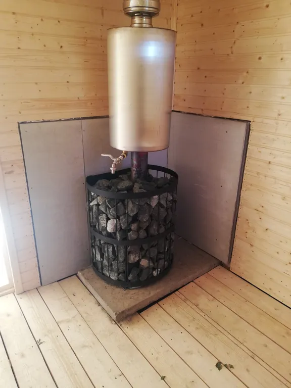 Дом для рыбалки и отдыха на берегу Астрахань