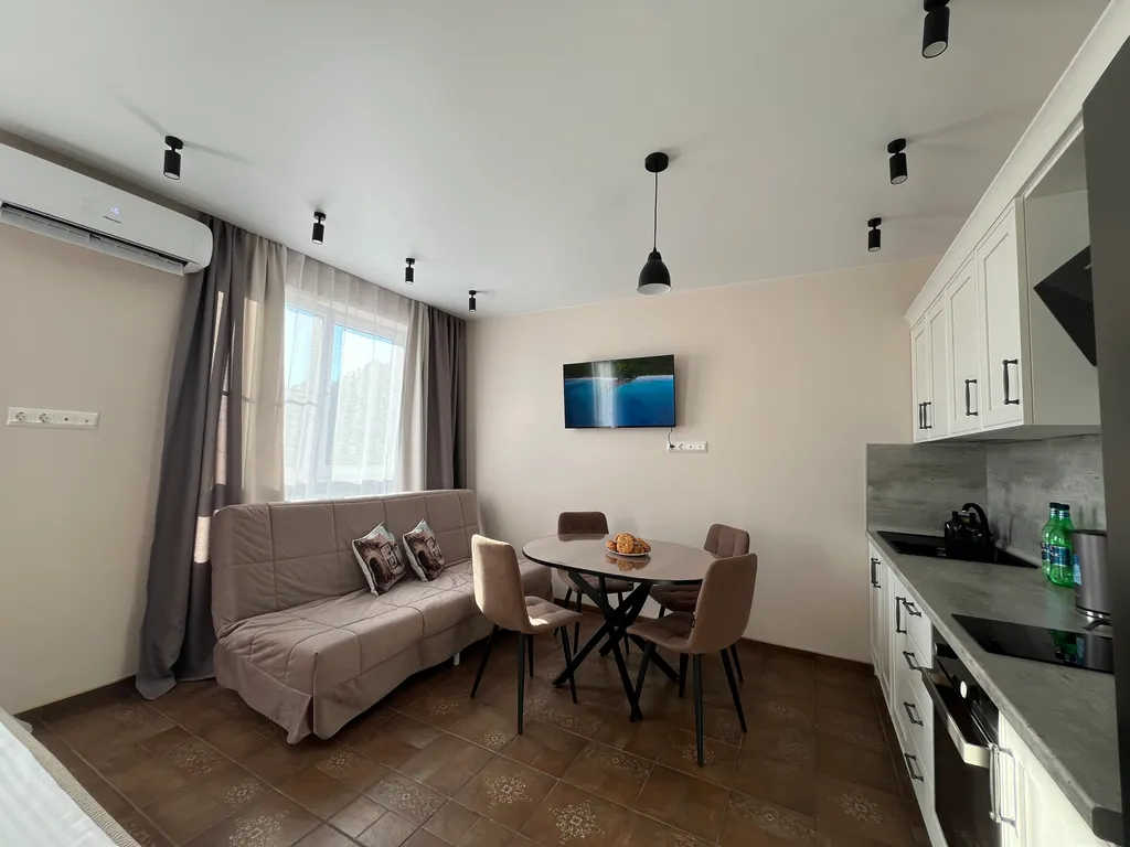 Новая уютная квартира с видом на горы и лес