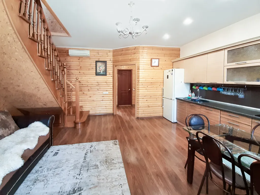 Двухэтажное бунгало на Банном