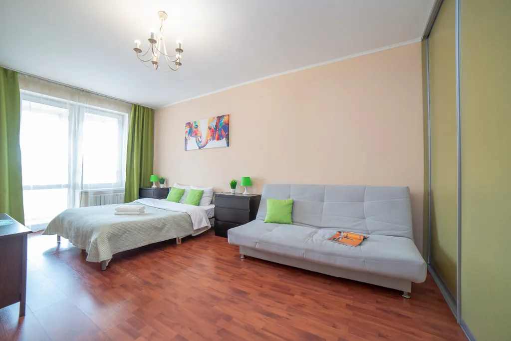 Квартира Кленовые лепестки — аренда посуточно в Екатеринбург