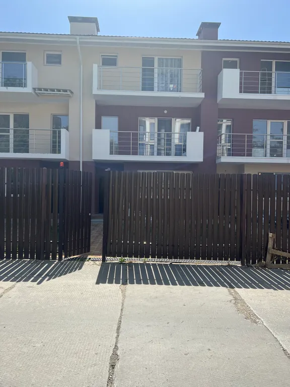 Новый таунхаус со всеми удобствами для большой компании