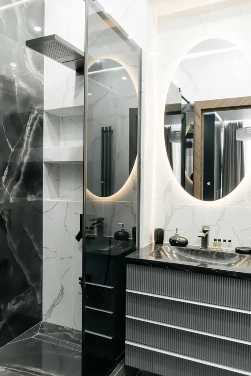 Уютная трешка с красивым видом на горы