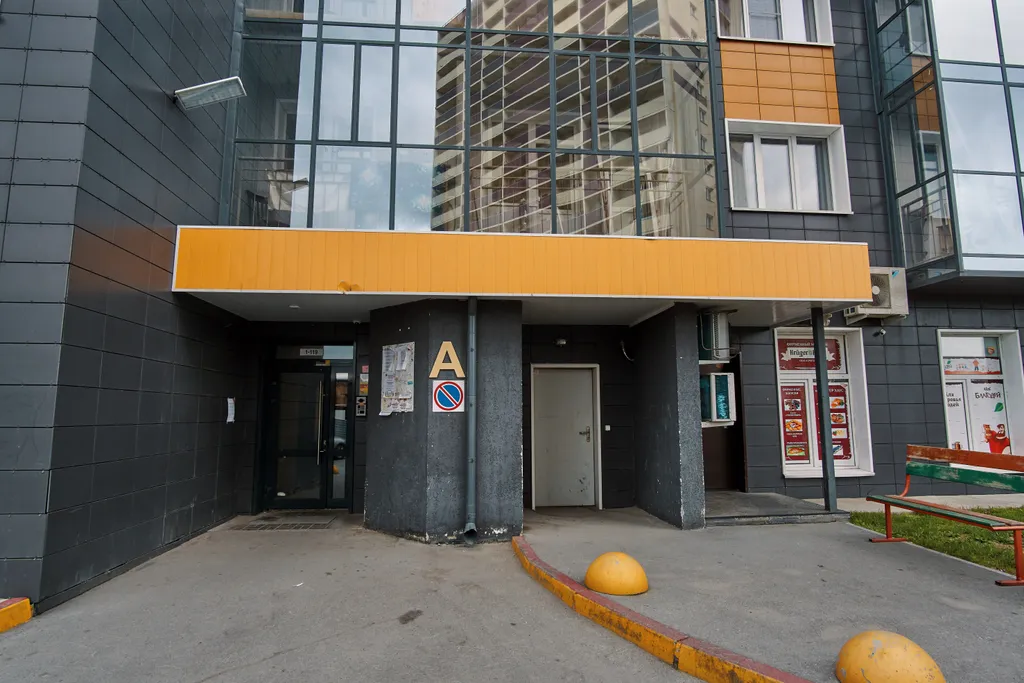 Квартира Большая люкс квартира + теплая парковка — Новосибирск