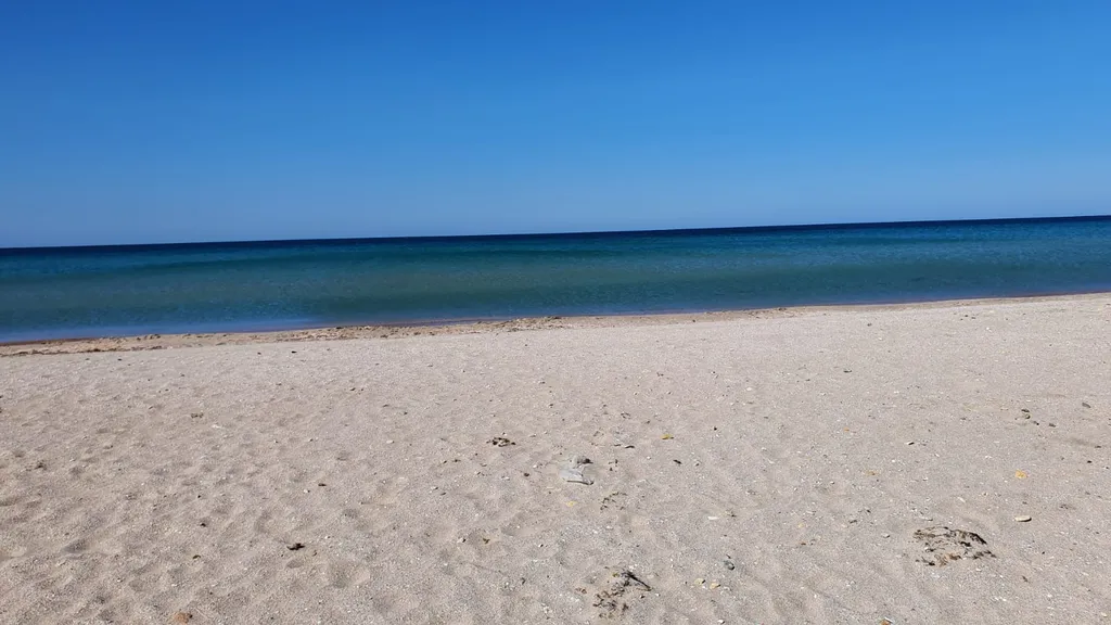 Домик на море, в этом году открыты 2 пляжа