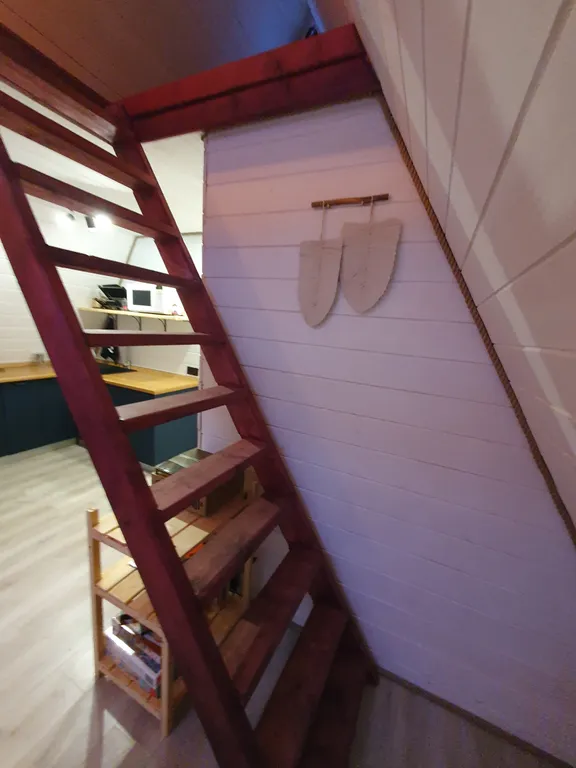 Уютный дом с видом на лес, рядом озеро, баня на территории