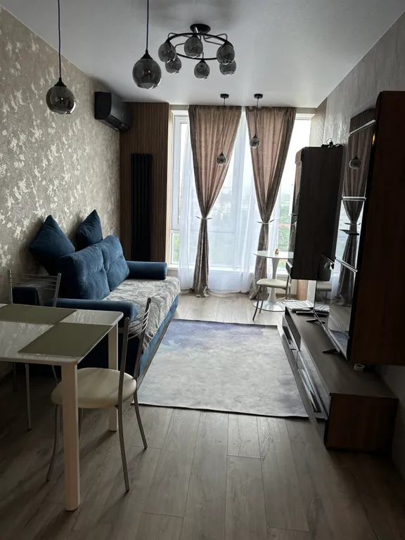 Уютная двухкомнатная квартира рядом с Мариинским театром — аренда посуточно в Владивосток