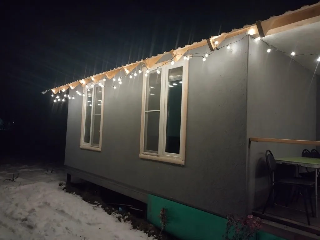 Дом на берегу протоки, ведущей в Вышневолоцкое водохранилище