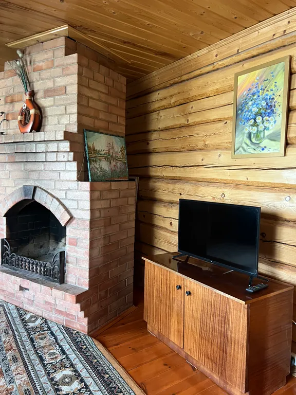 Русский дом с баней на берегу озера