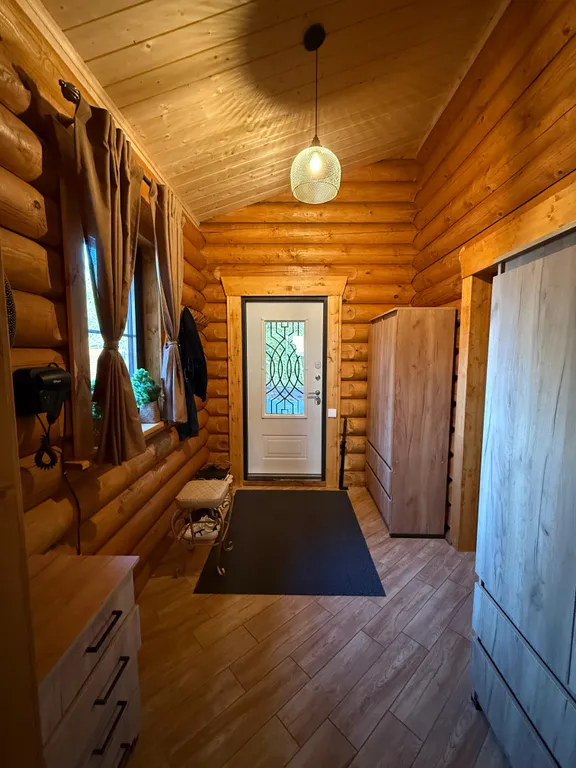 Комфортабельный дом из сруба в живописном месте