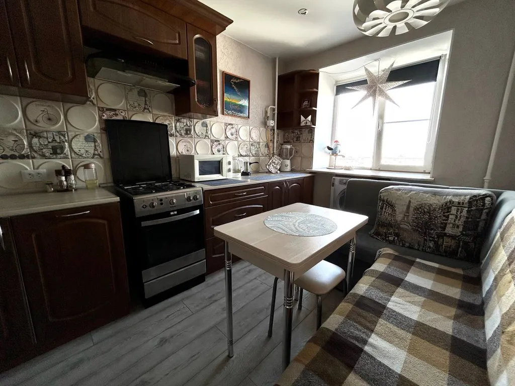 Квартира в тихом районе семеновского озера, парка, памятника Алеши