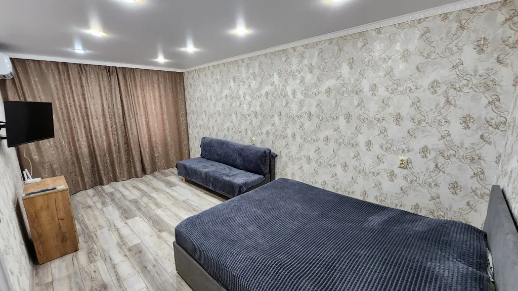 Отличная квартира в центре города — аренда посуточно в Новочеркасск