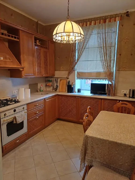 Исторический центр Полоцка 2-комнатная квартира, сталинка