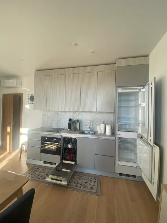 Видовой апартамент-студия на заливе