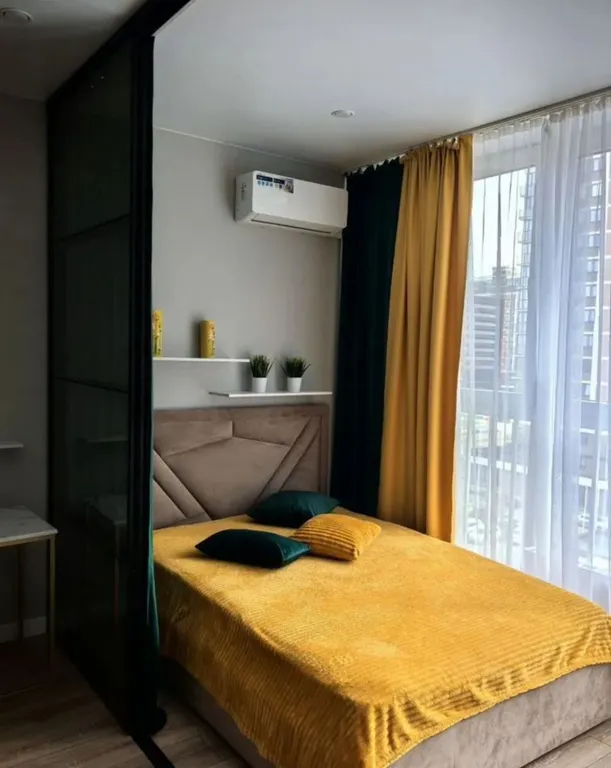 Квартира Квартира Яркая жёлтая студия в ЖК Самолёт — Краснодар