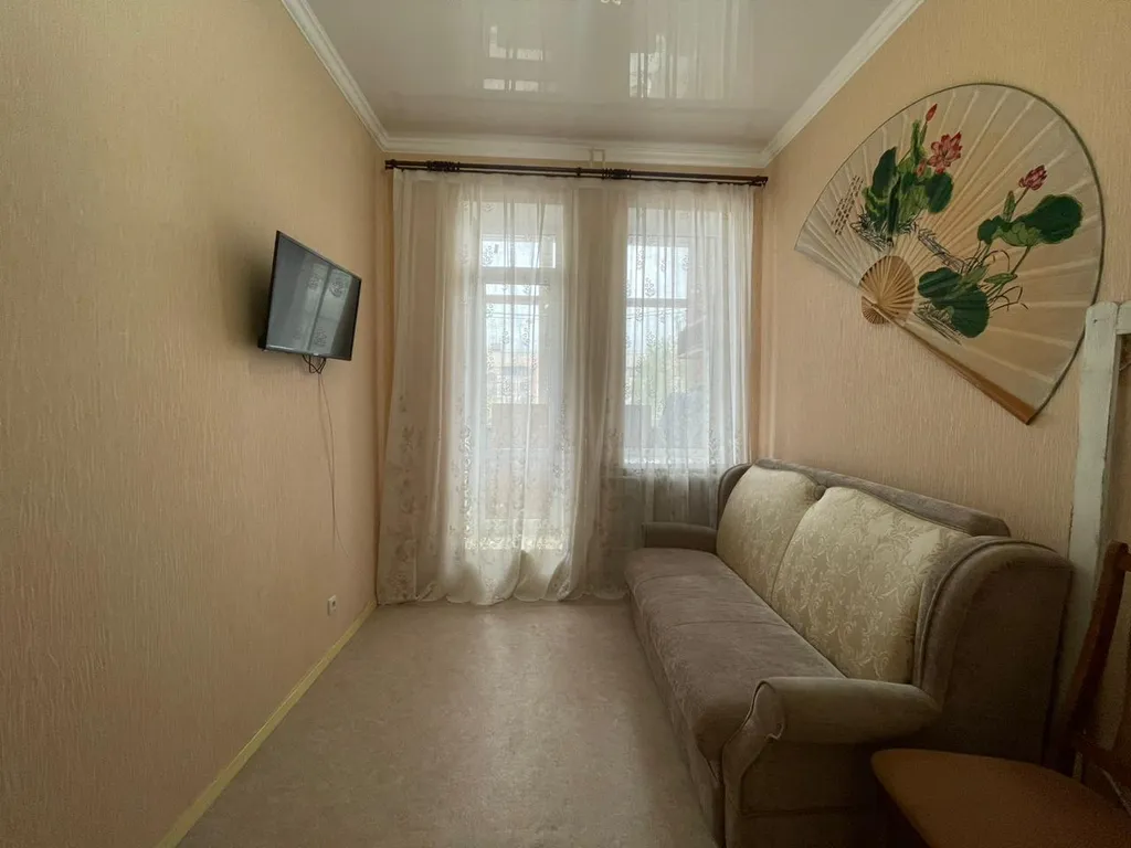 Трёхкомнатная квартира под ключ, есть парковка во дворе — аренда посуточно в Керчь