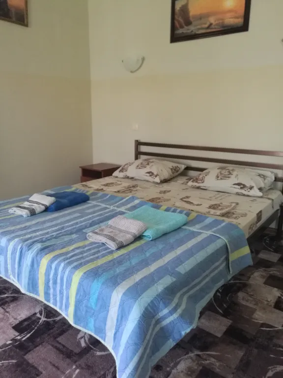 Квартира Двухкомнатный номер с кухонным уголком — аренда посуточно в Коктебель