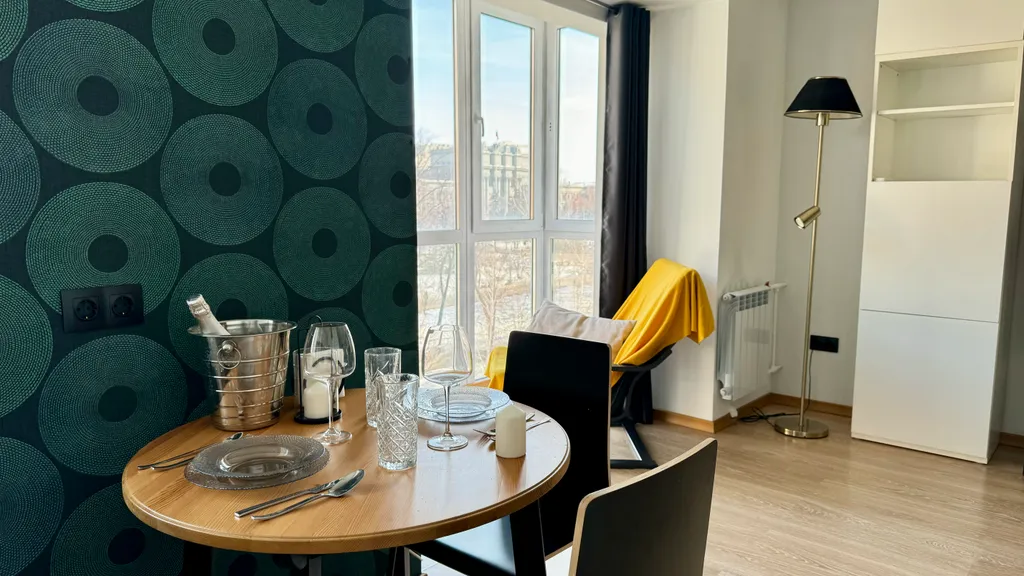 Дизайнерская студия с панорамным видом